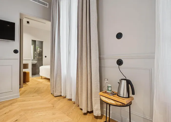 Hotel Clémence 3*