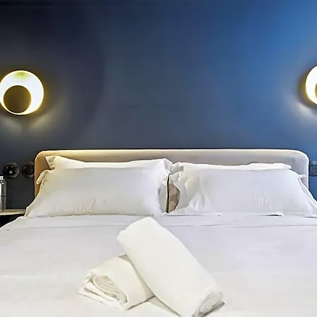 Clemence Hotel Paris
