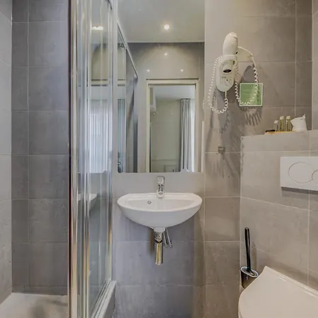 Hotel Clemence 3*