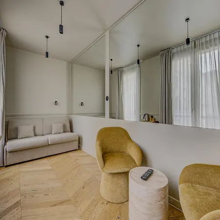 Hotel Clémence 3*