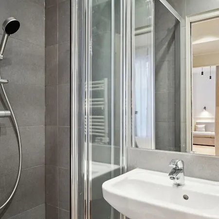 Clémence Hotel 3*